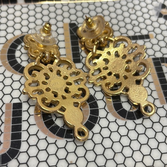 [SOLD] VINTAGE Cabochon Dangling Earrings - Picture 2 of 2